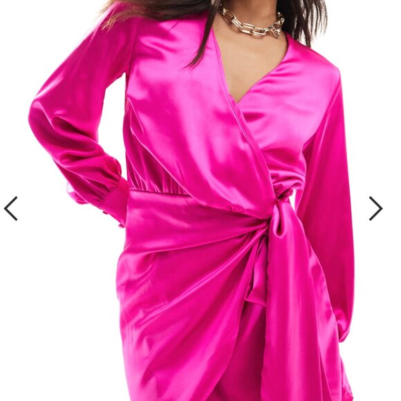 Never Been Dressed Satin Wrap Dress NWOT Size US 8 HOT PINK - Picture 1 of 6